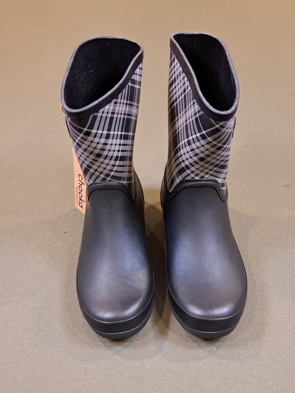 Chooka Blair Plaid Waterproof Rain Boot - Color: Black/Tan - Size: Women 8 - Picture 2 of 11